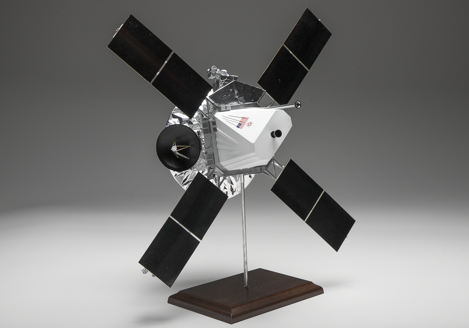 1/24 Viking Orbiter — RealSpace Models